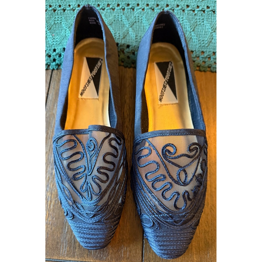 Mootsies Tootsies Womens 8M Navy Embroidered Mesh Overlay Fabric Flats Loafer